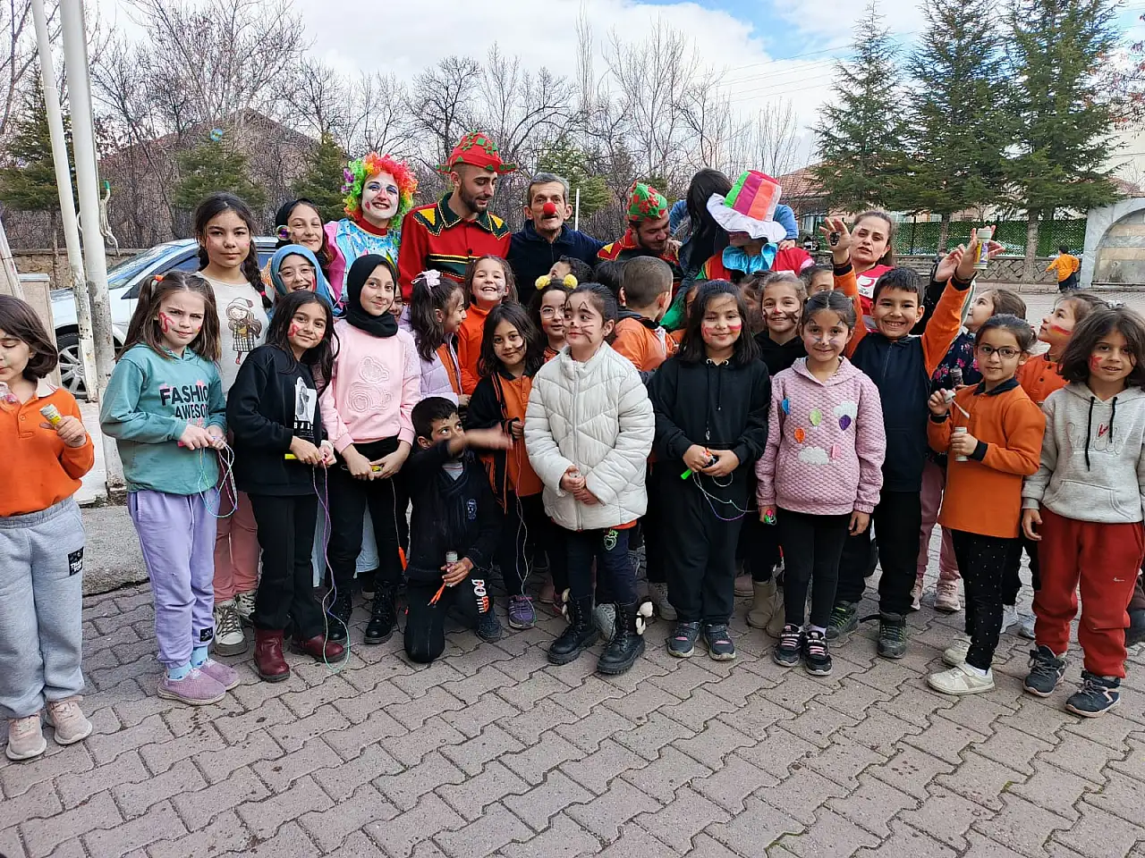 Develi’de Rekor Katılımlı Karne Şenliği: 6 Bine Yakın İlçe Sakini Buluştu